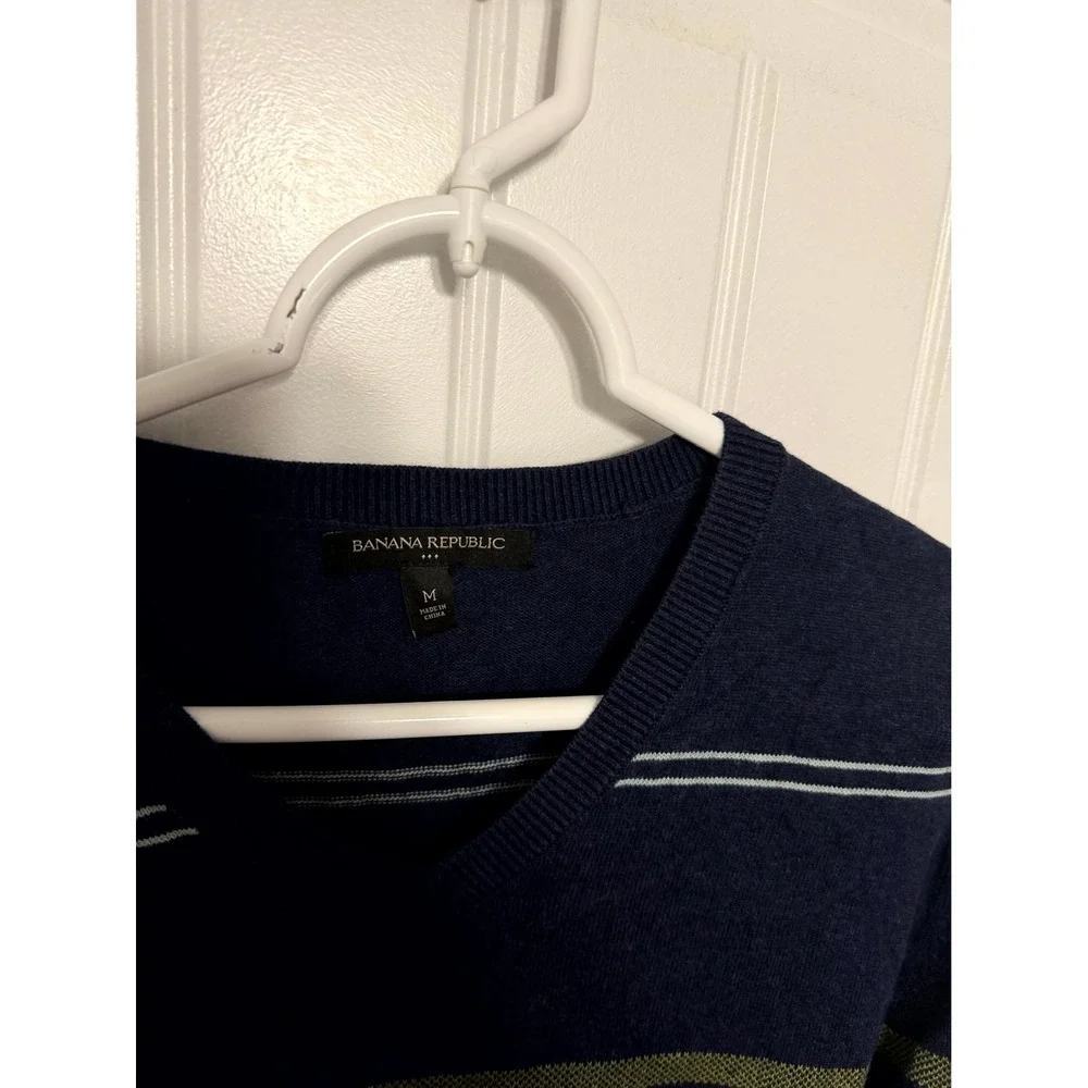 Banana Republic Sweater Mens Medium Blue Striped V-Neck 100% Cotton Knit